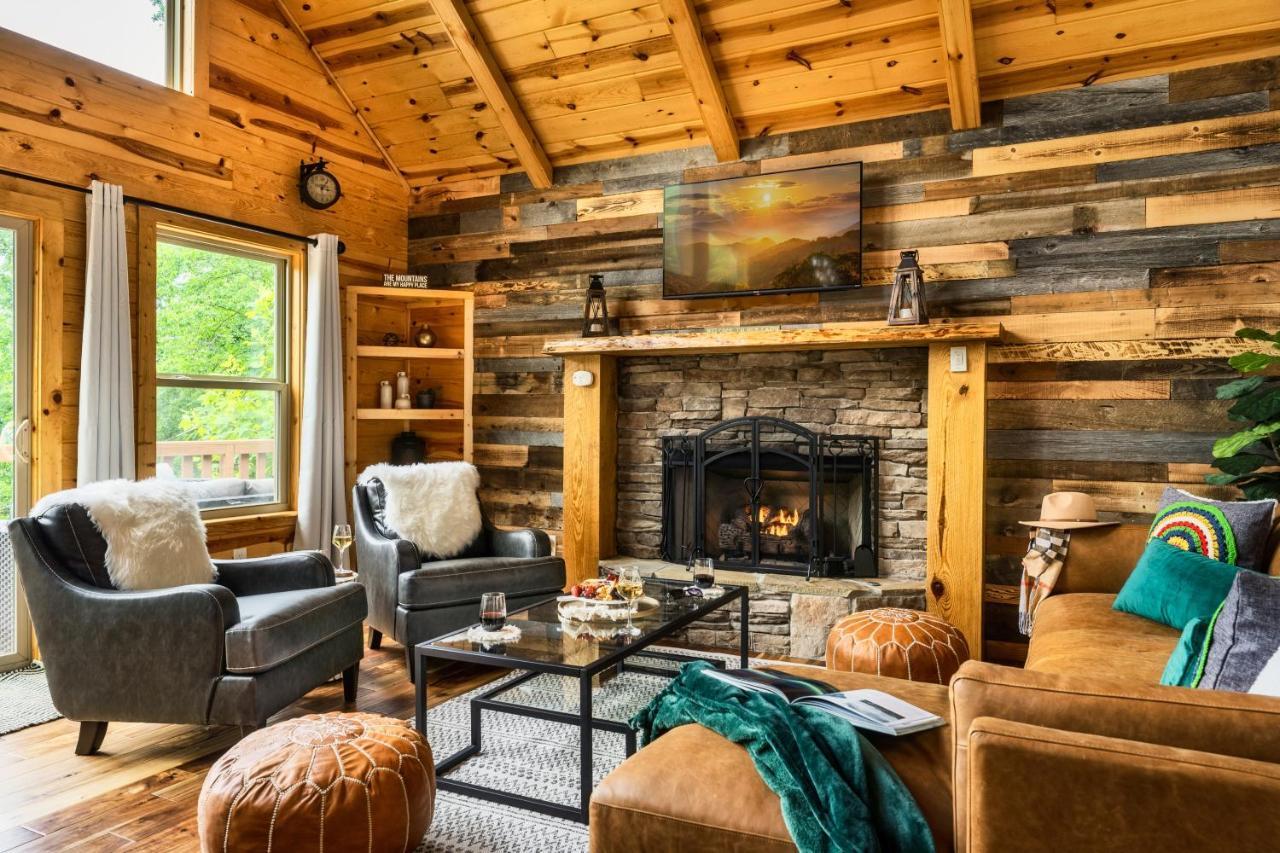Mountainside - New Luxury Cabin-Fire Table-Hot Tub-3 Pools-Ps5-Bears Гатлінбург Екстер'єр фото