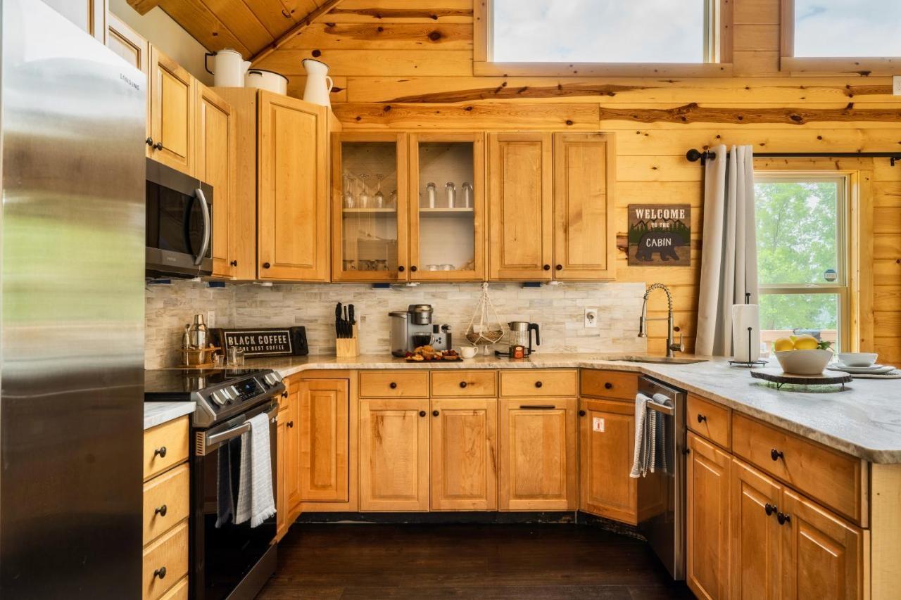 Mountainside - New Luxury Cabin-Fire Table-Hot Tub-3 Pools-Ps5-Bears Гатлінбург Екстер'єр фото